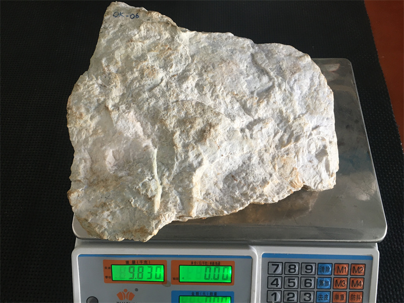 拍卖会上的翡翠原石是真的吗,拍卖会上的翡翠原石是真的吗知乎-第2张图片-翡翠网