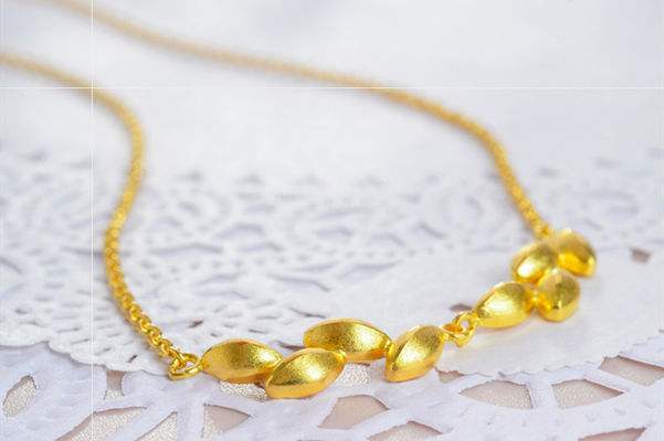 老凤祥珠宝和老凤祥的区别,中国珠宝和老凤祥对比-第2张图片-翡翠网