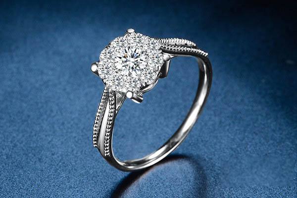 钻石多少钱一克拉2018价格表钻石多少钱一克拉2020-第2张图片-翡翠网