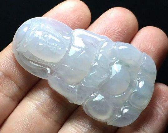 翡翠基本知识入门必买新手购买翡翠要注意什么-第2张图片-翡翠网 翡翠基本知识入门必买新手购买翡翠要注意什么-第2张图片-翡翠网