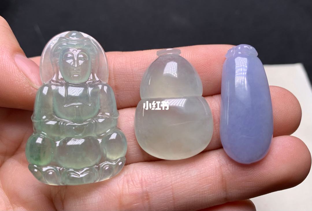 翡翠原石交易中心天香阁翡翠原石-第2张图片-翡翠网