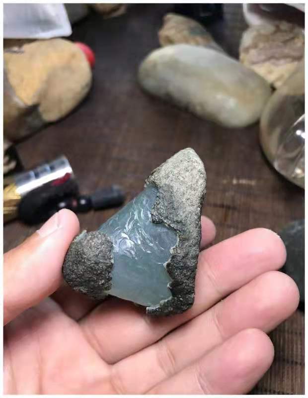 翡翠台又叫什么台,翡翠台的知识-第2张图片-翡翠网 翡翠台又叫什么台,翡翠台的知识-第2张图片-翡翠网