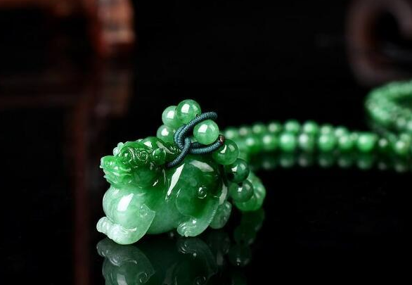 翡翠冷知识30条,100种翡翠的知识-第1张图片-翡翠网 翡翠冷知识30条,100种翡翠的知识-第1张图片-翡翠网