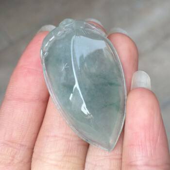 翡翠知识图解桃形翡翠的简单介绍-第2张图片-翡翠网 翡翠知识图解桃形翡翠的简单介绍-第2张图片-翡翠网