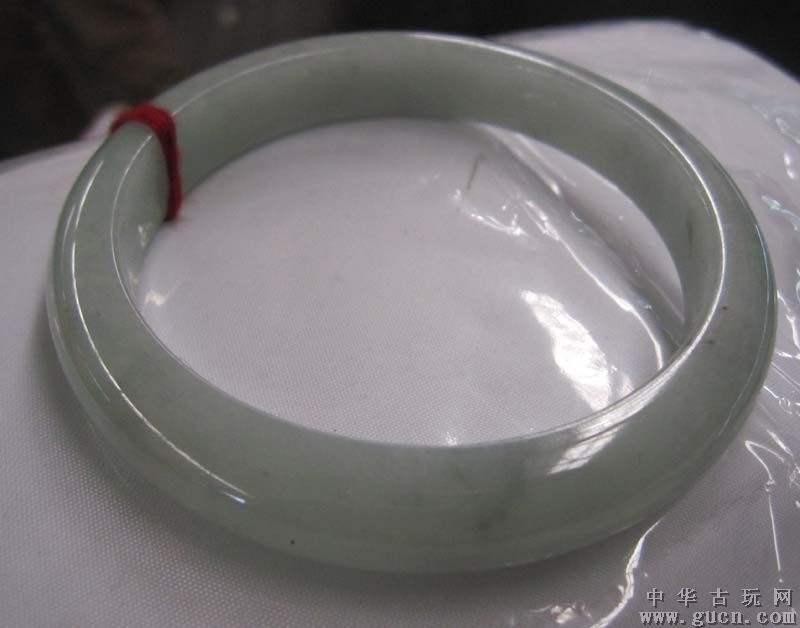 灰色翡翠手镯多少钱一只图片,灰色翡翠手镯多少钱一只-第1张图片-翡翠网 灰色翡翠手镯多少钱一只图片,灰色翡翠手镯多少钱一只-第1张图片-翡翠网