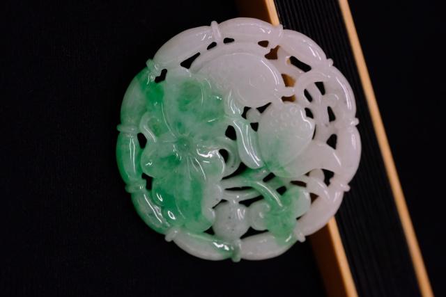 翡翠常识介绍老翡翠知识-第1张图片-翡翠网 翡翠常识介绍老翡翠知识-第1张图片-翡翠网