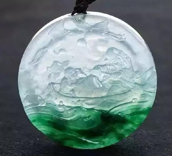 翡翠浅浮雕和高浮雕的区别,浮雕翡翠入门基础知识-第2张图片-翡翠网 翡翠浅浮雕和高浮雕的区别,浮雕翡翠入门基础知识-第2张图片-翡翠网