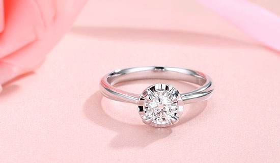 中国黄金钻戒图片女款价格,中国黄金钻戒价格及图片-第1张图片-翡翠网 中国黄金钻戒图片女款价格,中国黄金钻戒价格及图片-第1张图片-翡翠网