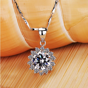 周六福钻石项链可以回收吗,周六福买的钻石项链可以回收吗-第1张图片-翡翠网 周六福钻石项链可以回收吗,周六福买的钻石项链可以回收吗-第1张图片-翡翠网