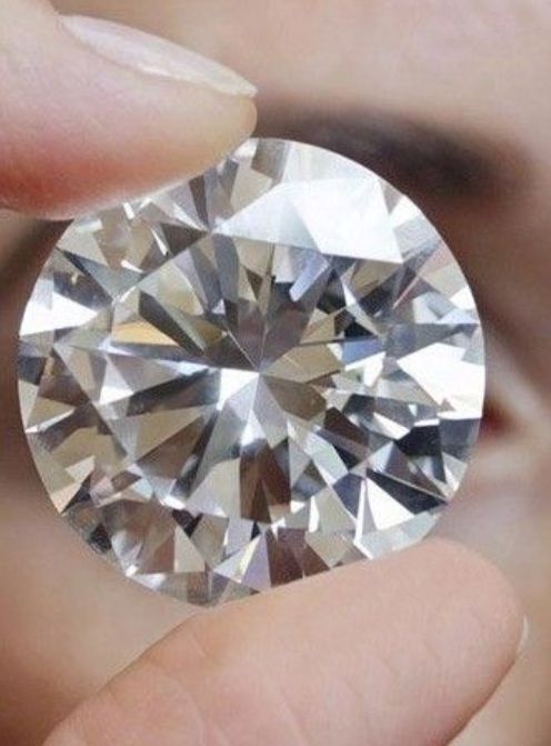 人造钻石和天然钻石的区别有哪些图片人造钻石和天然钻石的区别有哪些-第1张图片-翡翠网