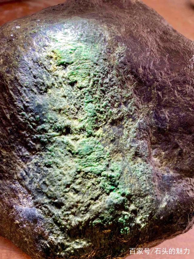 翡翠十大场口特点图片介绍翡翠各大场口知识-第2张图片-翡翠网 翡翠十大场口特点图片介绍翡翠各大场口知识-第2张图片-翡翠网