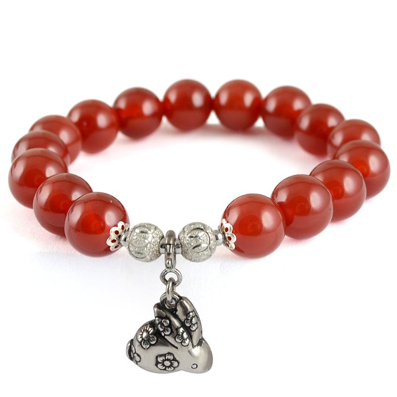 不适合戴银手镯的属相,不适合戴银手镯的属相 这几个属相要注意了