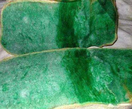 了解翡翠原石的基本信息翡翠原石知识讲解三哥-第1张图片-翡翠网 了解翡翠原石的基本信息翡翠原石知识讲解三哥-第1张图片-翡翠网