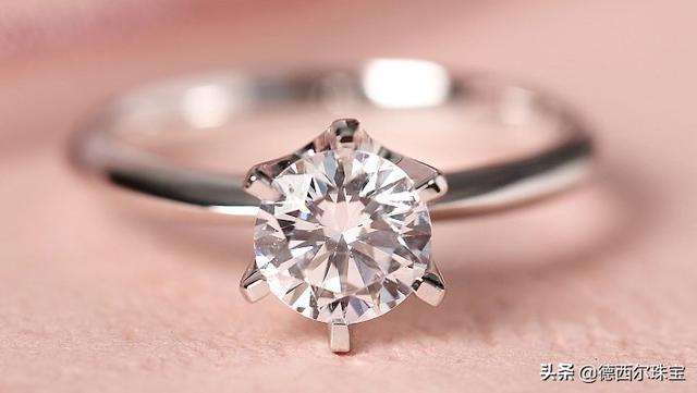 天然钻石一克拉多少钱,15克拉天然钻石多少钱-第1张图片-翡翠网 天然钻石一克拉多少钱,15克拉天然钻石多少钱-第1张图片-翡翠网