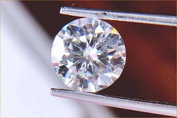 2022钻石行情,钻石价格走势图2021-第1张图片-翡翠网