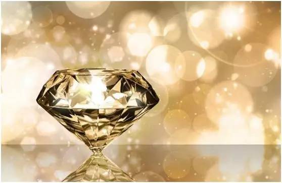 戴比尔斯培育钻石,戴比尔斯培育钻石是真的吗-第1张图片-翡翠网 戴比尔斯培育钻石,戴比尔斯培育钻石是真的吗-第1张图片-翡翠网