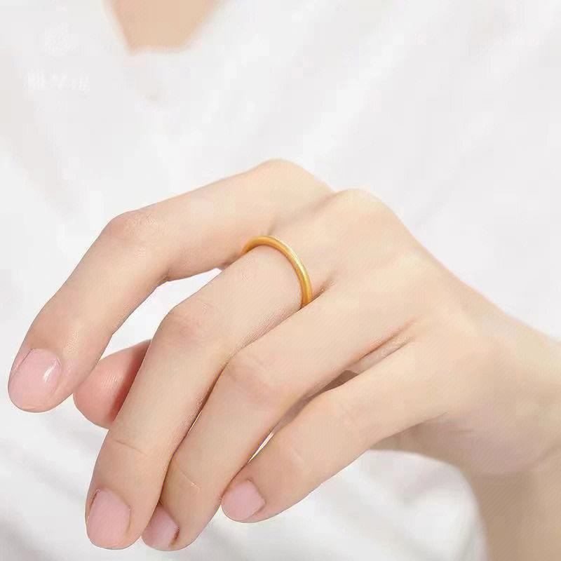 一个素圈金戒指大概多少钱,素圈黄金戒指一般多少钱一个-第2张图片-翡翠网 一个素圈金戒指大概多少钱,素圈黄金戒指一般多少钱一个-第2张图片-翡翠网