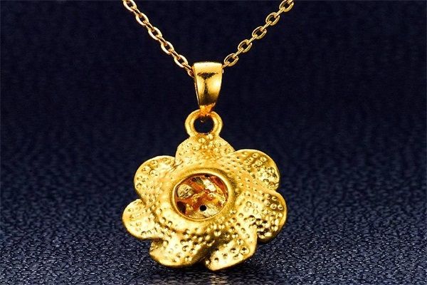 项链现在多少钱一根,项链现在多少钱?-第1张图片-翡翠网 项链现在多少钱一根,项链现在多少钱?-第1张图片-翡翠网