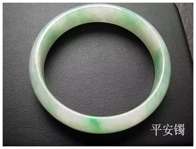 关于翡翠最实用的知识,翡翠全面知识大全-第2张图片-翡翠网 关于翡翠最实用的知识,翡翠全面知识大全-第2张图片-翡翠网