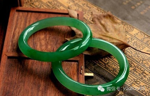 翡翠的全面知识,讲解翡翠知识大全-第1张图片-翡翠网 翡翠的全面知识,讲解翡翠知识大全-第1张图片-翡翠网