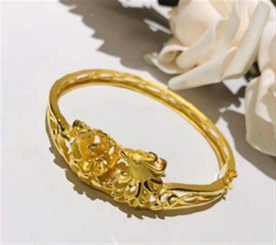 999足金真假鉴别999足金怎么辨别真假-第2张图片-翡翠网 999足金真假鉴别999足金怎么辨别真假-第2张图片-翡翠网