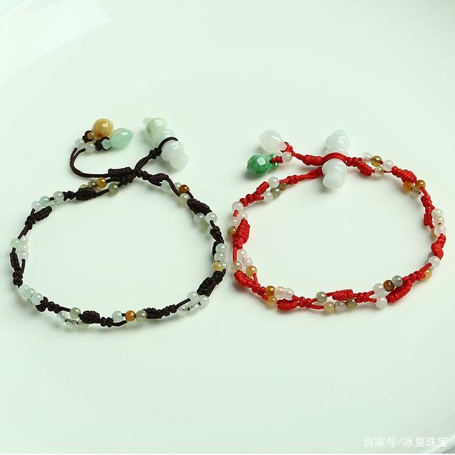翡翠手链的知识和讲解,翡翠手链的知识-第1张图片-翡翠网 翡翠手链的知识和讲解,翡翠手链的知识-第1张图片-翡翠网