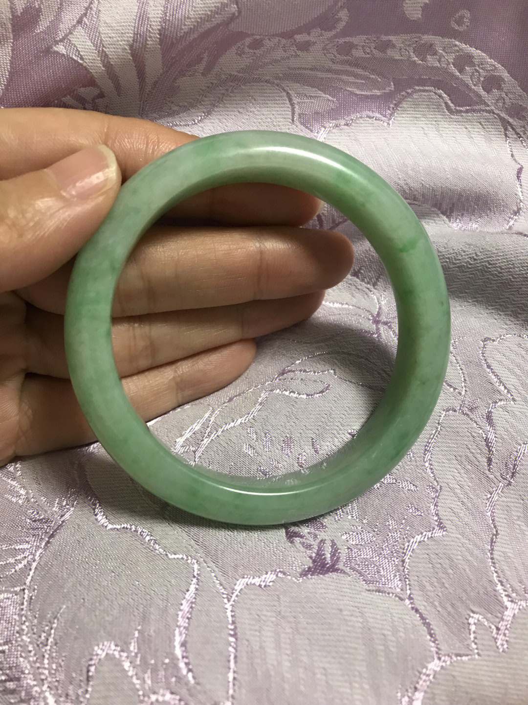 手镯翡翠知识体系翡翠手镯的专业名词-第2张图片-翡翠网 手镯翡翠知识体系翡翠手镯的专业名词-第2张图片-翡翠网