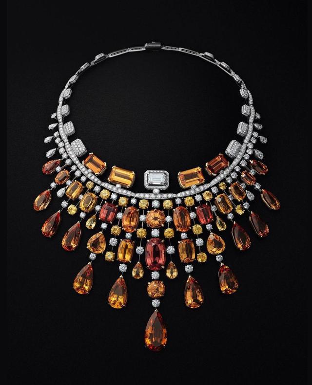 《项链》的主人公叫什么项链的主人公叫什么名字-第2张图片-翡翠网 《项链》的主人公叫什么项链的主人公叫什么名字-第2张图片-翡翠网