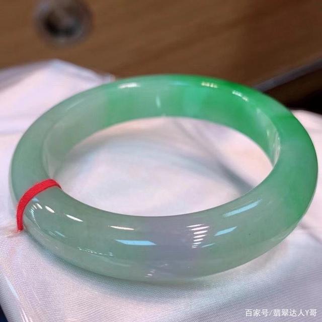 玉手镯小了怎么扩大,翡翠手镯扩大-第1张图片-翡翠网