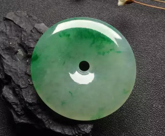 有关翡翠知识的微信文章,有关翡翠知识的微信文章怎么写-第1张图片-翡翠网 有关翡翠知识的微信文章,有关翡翠知识的微信文章怎么写-第1张图片-翡翠网