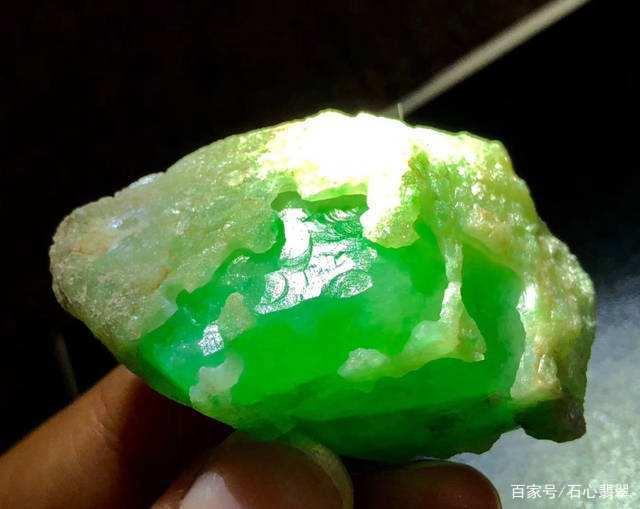 翡翠原石知识入门完整版,原石翡翠知识大全会卡-第1张图片-翡翠网 翡翠原石知识入门完整版,原石翡翠知识大全会卡-第1张图片-翡翠网