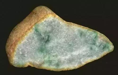 翡翠原石的入门知识图片翡翠原石的入门知识-第1张图片-翡翠网 翡翠原石的入门知识图片翡翠原石的入门知识-第1张图片-翡翠网