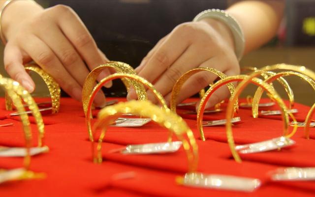 2021年老凤祥黄金价目表2021年老凤祥黄金价目表图片-第1张图片-翡翠网 2021年老凤祥黄金价目表2021年老凤祥黄金价目表图片-第1张图片-翡翠网