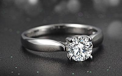 市面上卖的钻石一般是什么钻石做的市面上卖的钻石一般是什么钻-第2张图片-翡翠网 市面上卖的钻石一般是什么钻石做的市面上卖的钻石一般是什么钻-第2张图片-翡翠网