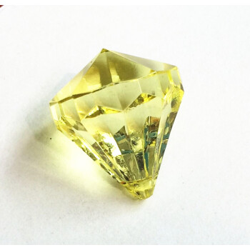 水晶钻石的图片水晶钻石图片-第1张图片-翡翠网 水晶钻石的图片水晶钻石图片-第1张图片-翡翠网