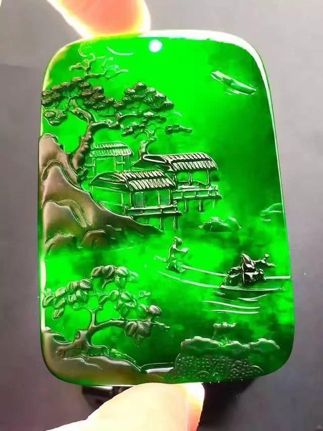 翡翠小知识邹万通墨翠鹰的简单介绍-第2张图片-翡翠网